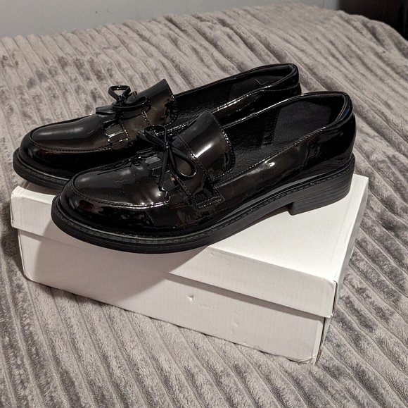 Shein Loafers - Picture 2 of 3